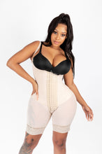 Load image into Gallery viewer, Custom Colombian Faja in options Color: Beige
